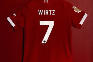 乐鱼app-火爆!德天空:维尔茨球衣开售1小时内卖近4万件!甚至印字也缺货