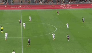 【意甲】梅西亚斯任意球绝平！AC米兰1比1克雷莫纳